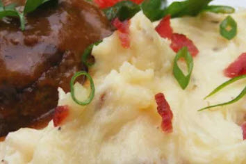 17 Best Side Dishes to Serve With a Pork Roast Dinner